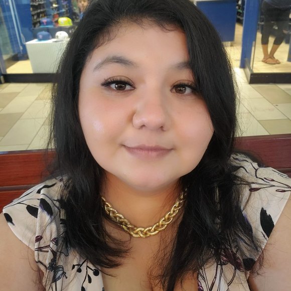 Meet your Posher, Angelica 👋 - Picture 1 of 1